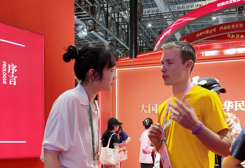 人物聚焦｜5个人来自5大洲！他们跨越山海，来上海做志愿者，还想把上海讲给世界听