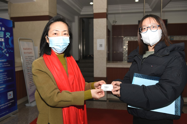 闵行：新春首件事，走进初心 走进民心
         
