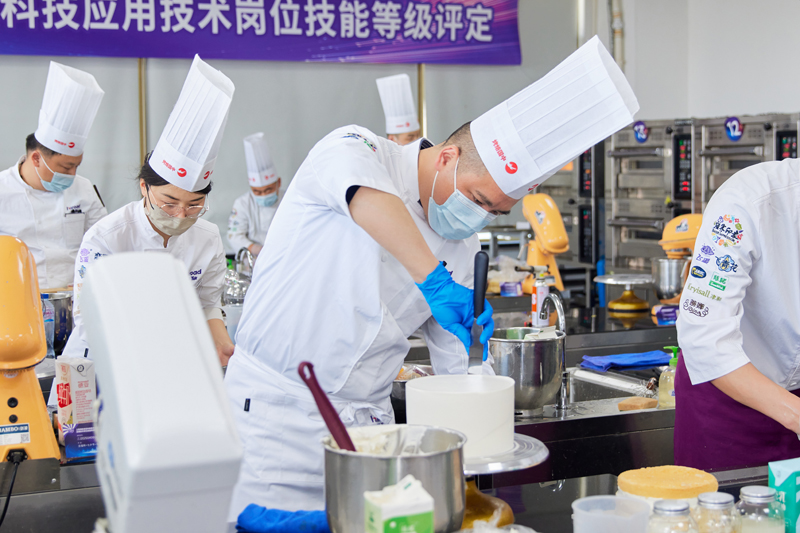 以技赋能 用心育才——上海市现代食品职业技能培训中心发展纪实