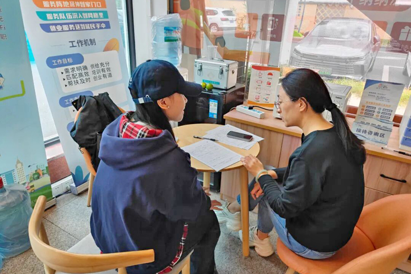 圆满收官！上海金山暖心坐诊“家”门口，就业服务“邻”距离