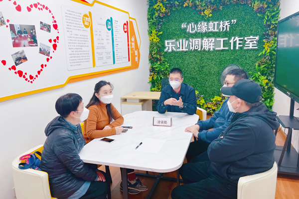 闵行：智慧预警显成效 “安薪”保障过新年
         