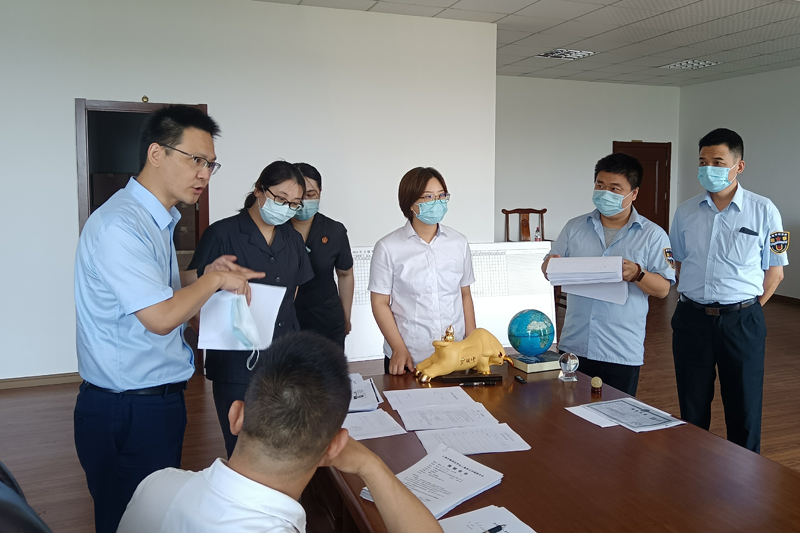 “一窗通办”解“薪”结 多部门联动护“民安”，上海奉贤创新劳动监察仲裁“一口受理”机制破解欠薪难题
