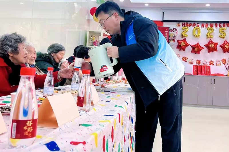 从“代码能手”到社区“暖心人”，社区就业“暖心路”越走越宽